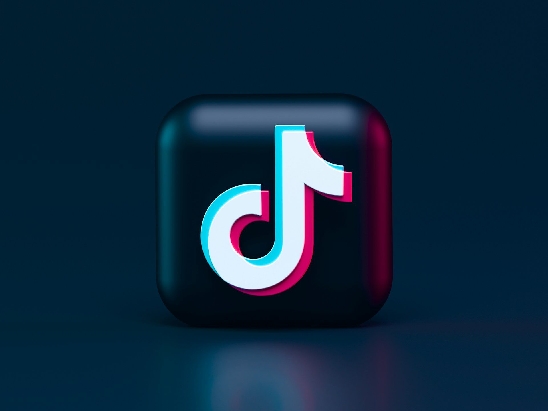 TikTok vs YouTube by Ramit Sethi