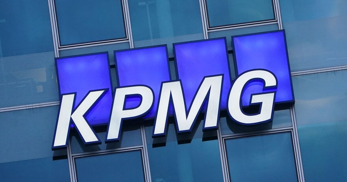 KPMG partners with AuditBoard